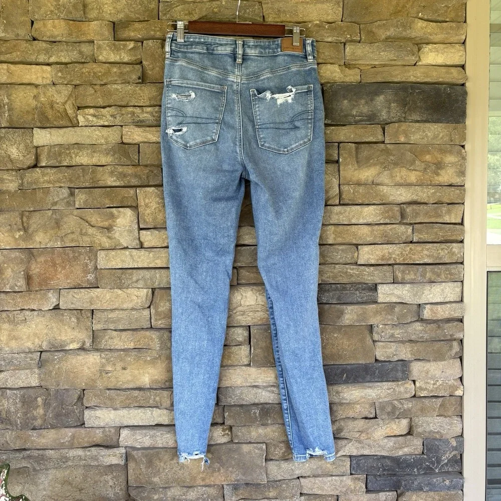 Womens American Eagle Super Stretch Super Hi-Rise Distressed Jegging, Size‎ 6L
